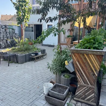 Ferienwohnung Antike Wohnmoeglichkeit Kurz Und Langfristig 100Qm Erdgeschoss Lauchhammer Exterior foto