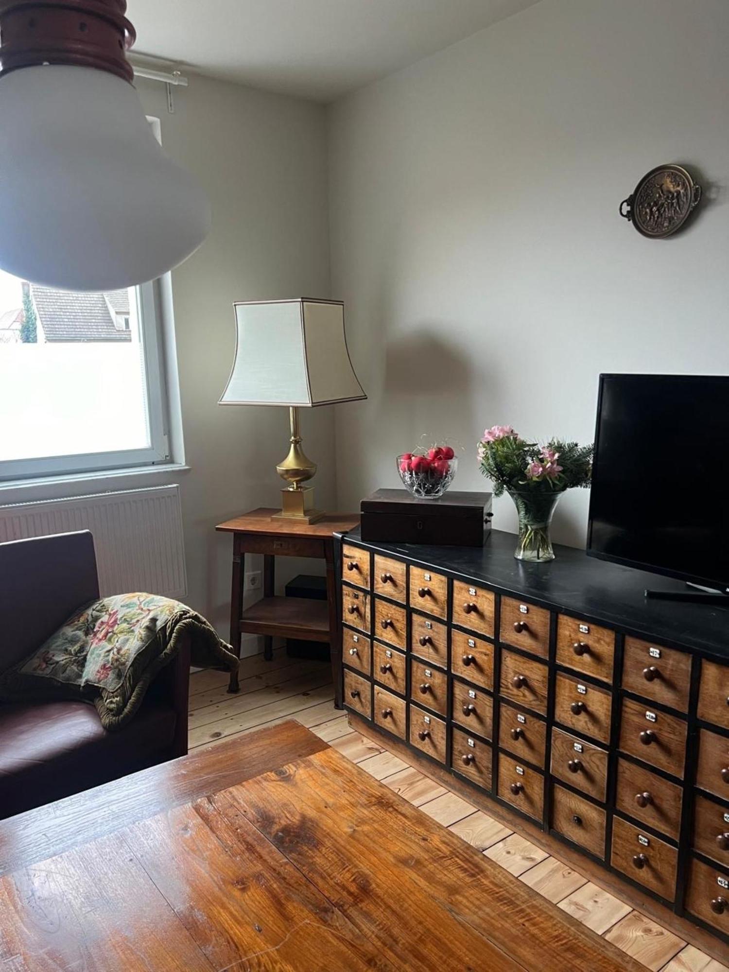 Apartment Antike Wohnmoeglichkeit Kurz Und Langfristig 100qm Erdgeschoss *